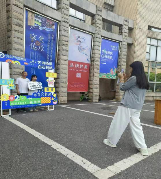 fbb6cc0a6c4f4cacace3e389d3d1b6ae.png 图片1.png